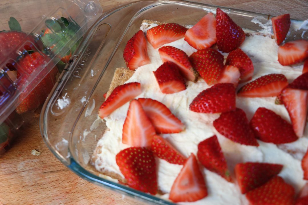 Easy No Bake Strawberry Cheesecake Lasagna — The Coffee Mom