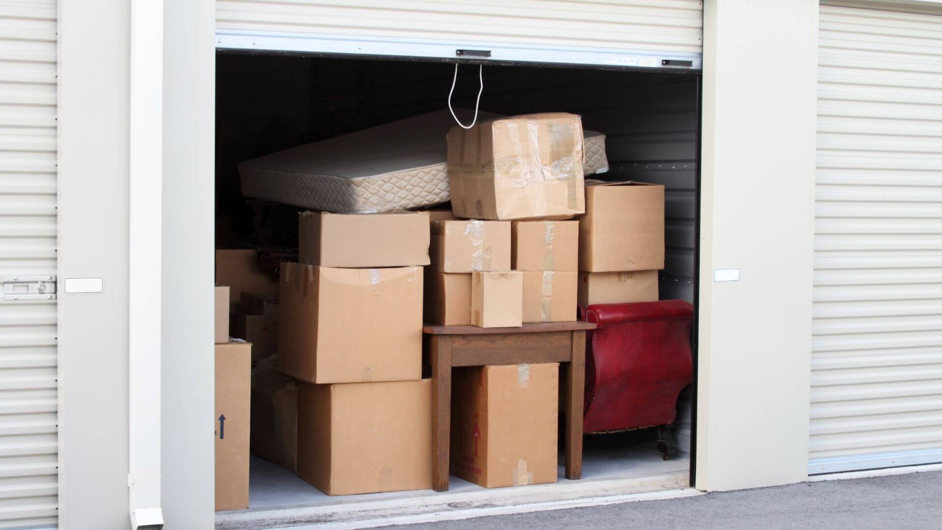 What to Look for When Choosing a Self-storage Unit