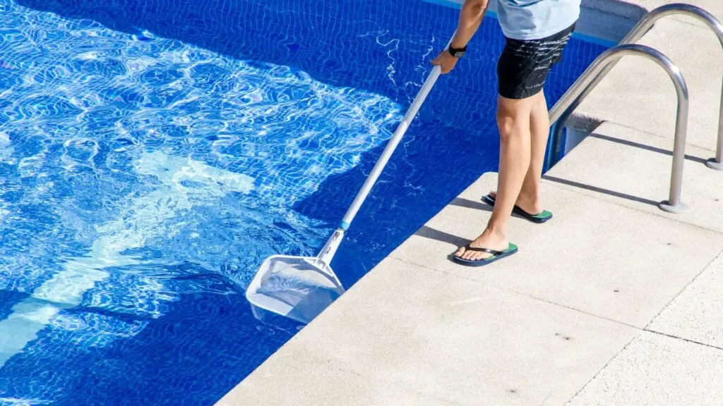 eco-friendly-pool-cleaning