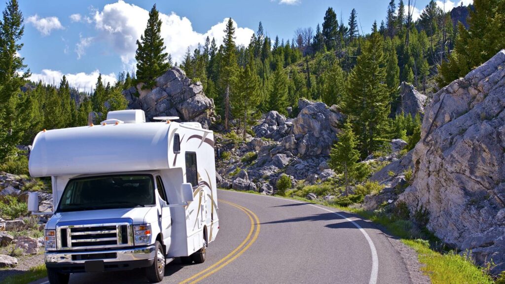 6-reasons-to-sell-caravans-online