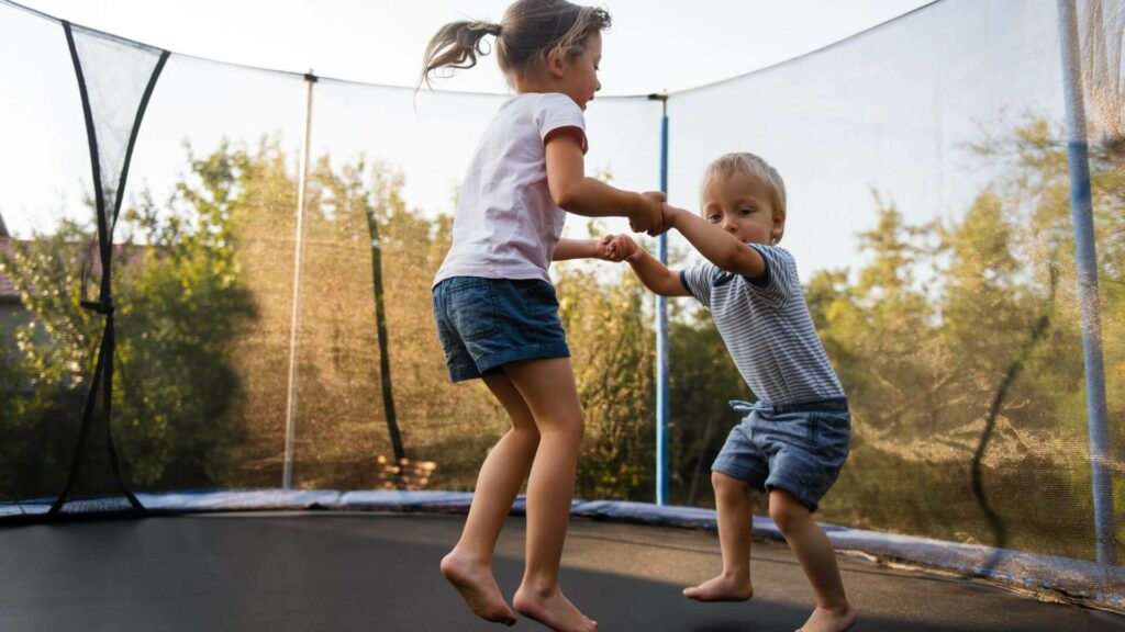 7 Things to Consider Before Buying a Trampoline for Kids