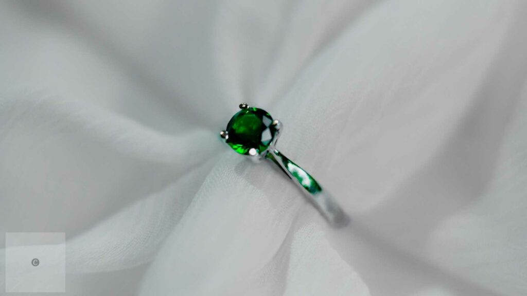 emerald ring
