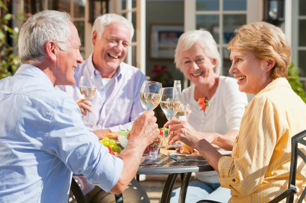 The Benefits of Group Activities for Seniors