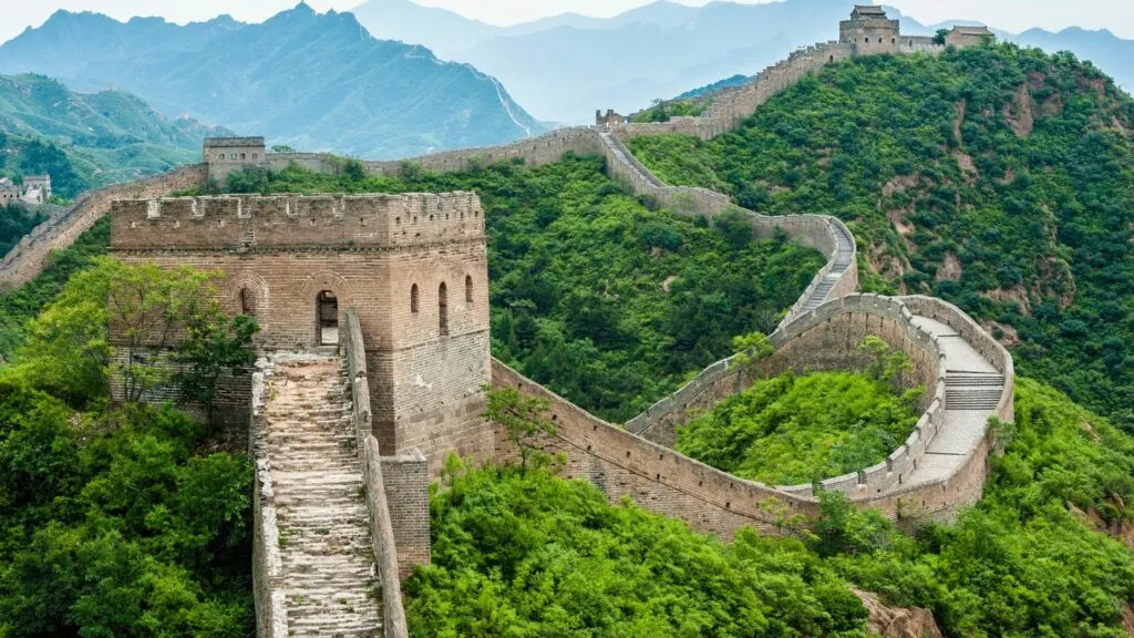 The Great Wall of China famous landmarks around the world