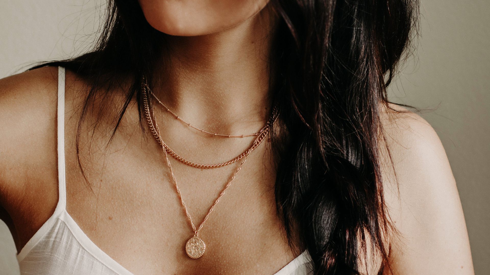 minimalist necklaces