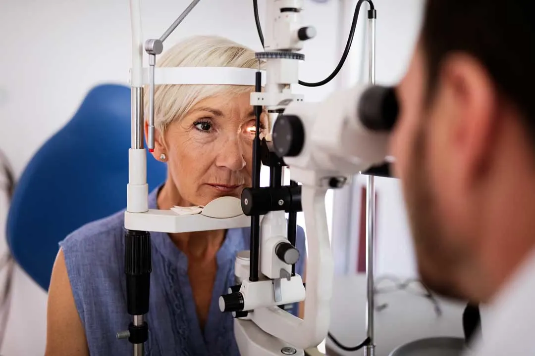 regular-eye-exams-for-seniors