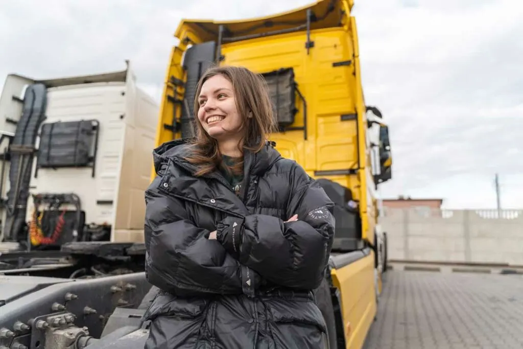 female-truck-driver-news