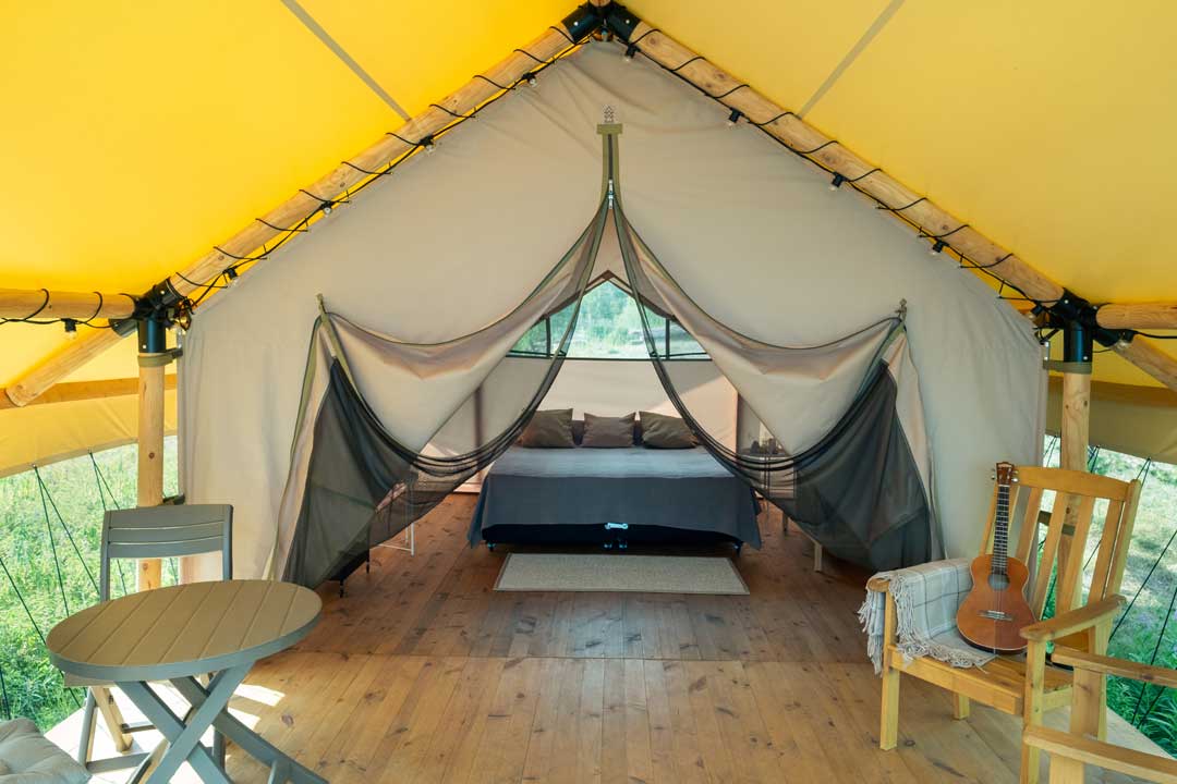 Glamping tents with bathrooms