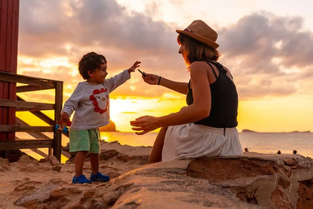 How to teach kids independence while traveling