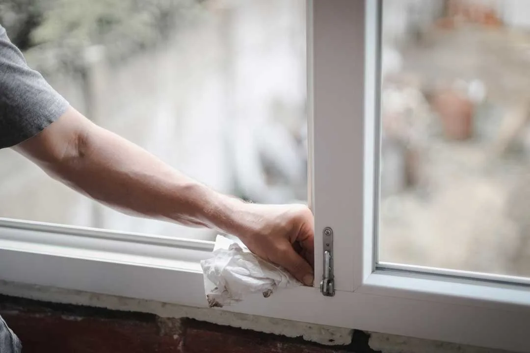 signs your windows aren't sealed properly