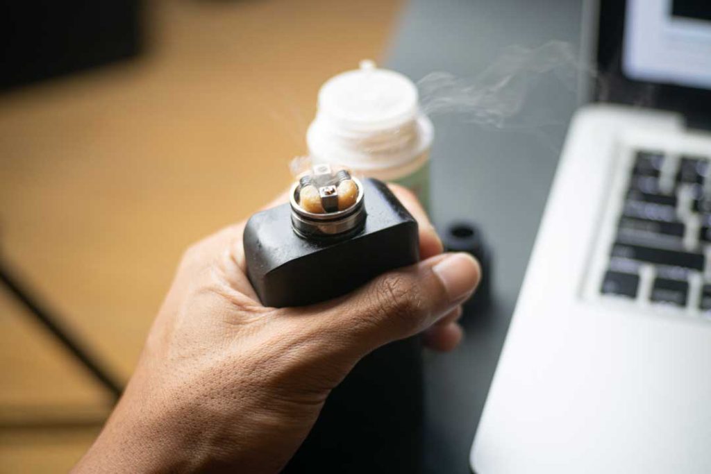 How to charge a vape faster