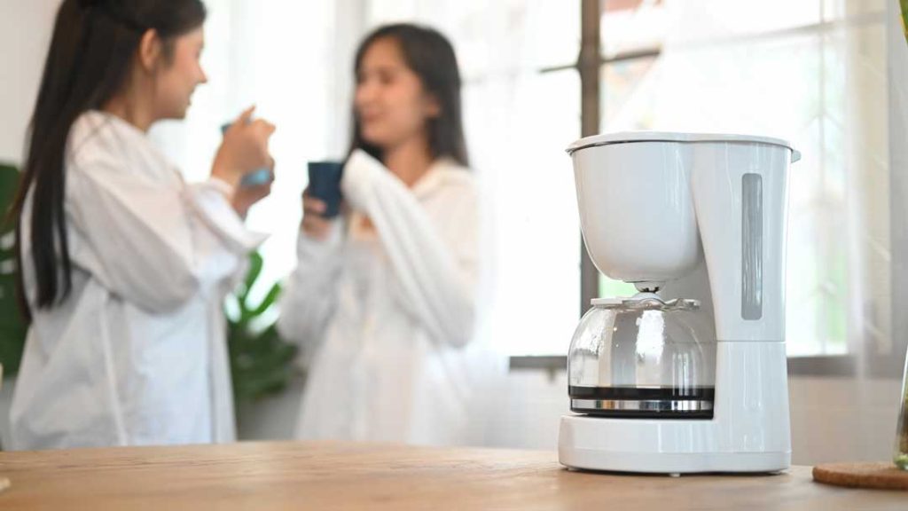 Safe coffee makers for home brewing