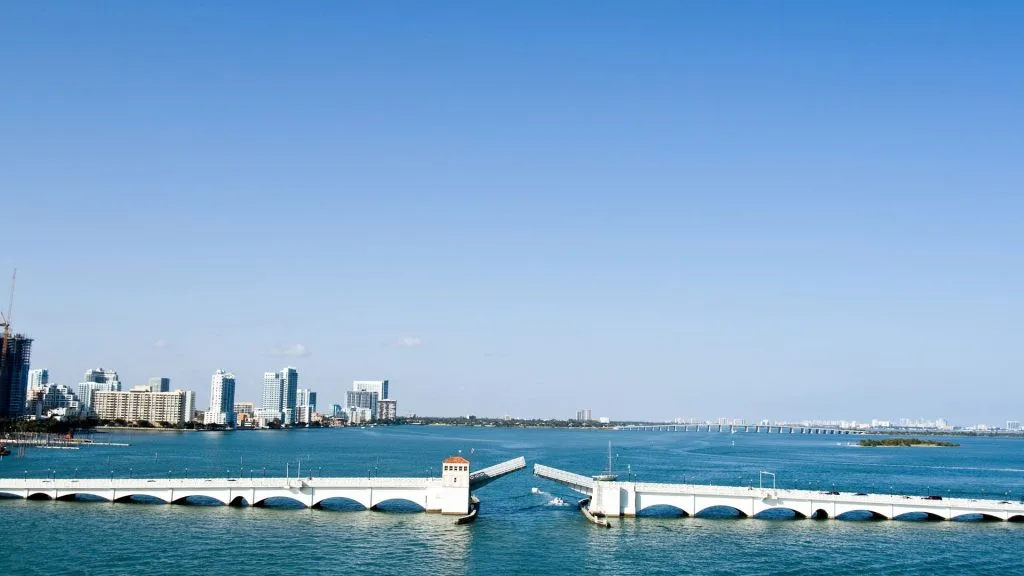  Venetian Causeway, Scenic photography spots in Miami