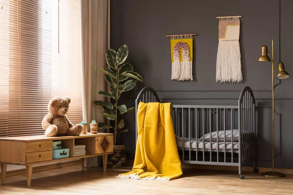 Adaptable nursery furniture