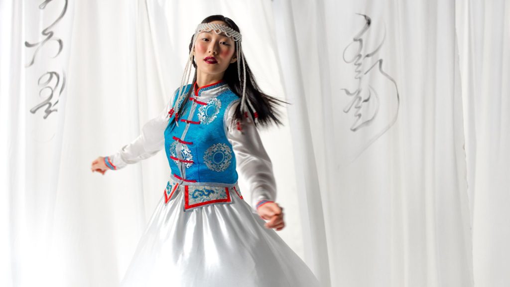 Mongolian clothing for winter